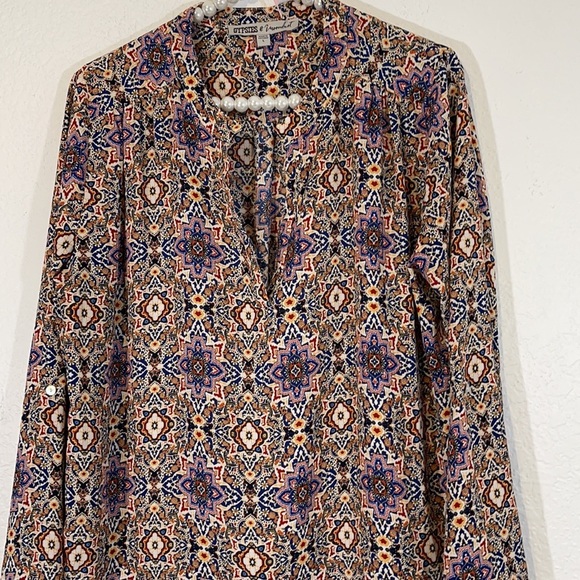 GYPSIES & MOONDUST Deep V-Neck Boho Patterned Blouse Size Large - Picture 2 of 7
